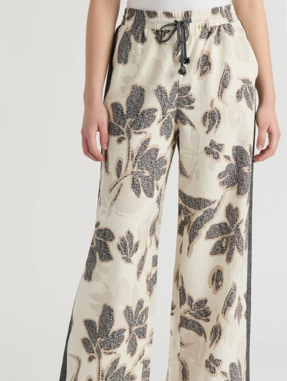 NVLT Etched Flower Print Linen-Blend Pants - Light Blue Floral